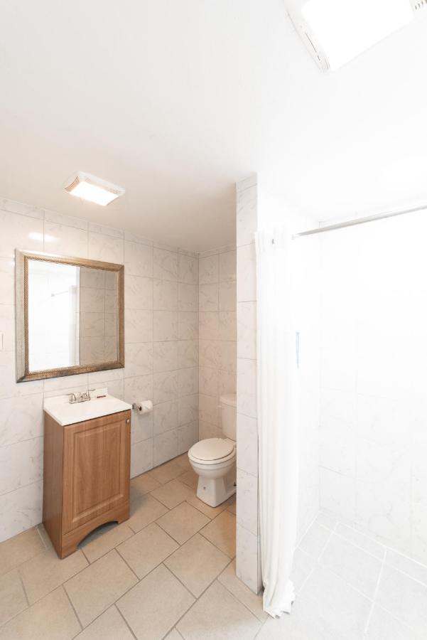 American Inn Baton Rouge Bagian luar foto